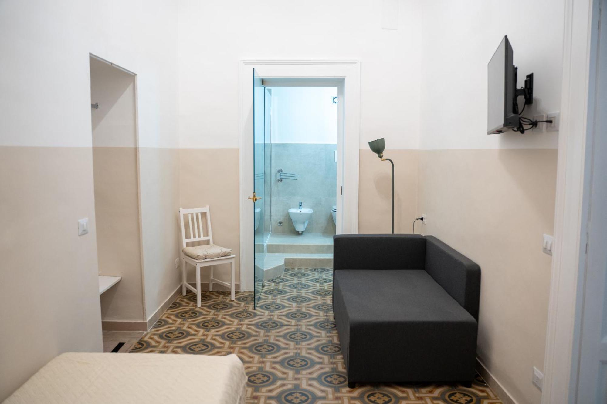 Principe Amedeo 93 Bed and Breakfast Bari Buitenkant foto