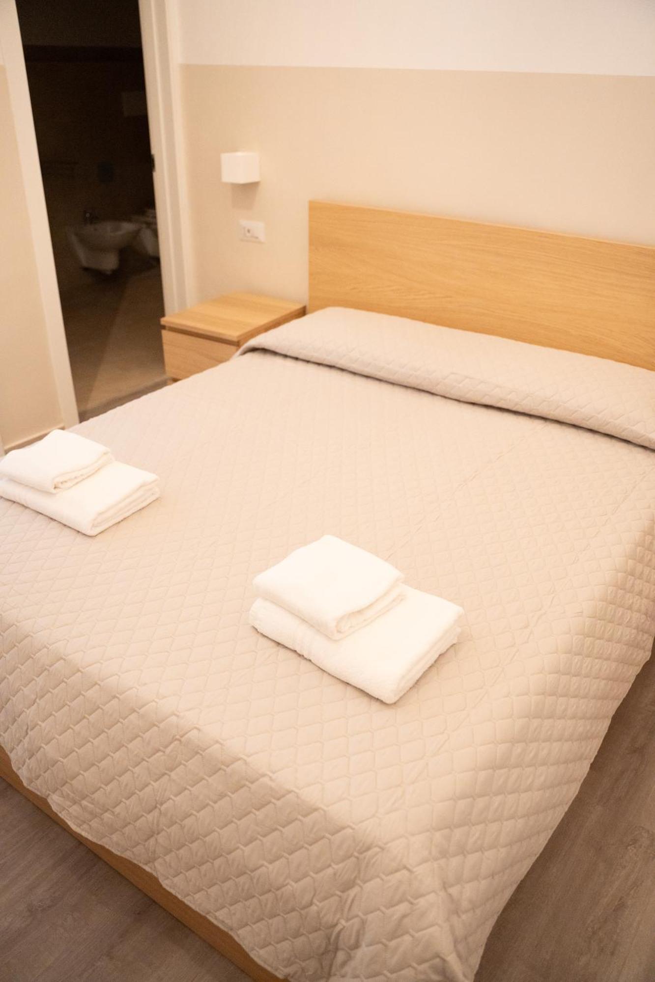 Principe Amedeo 93 Bed and Breakfast Bari Buitenkant foto