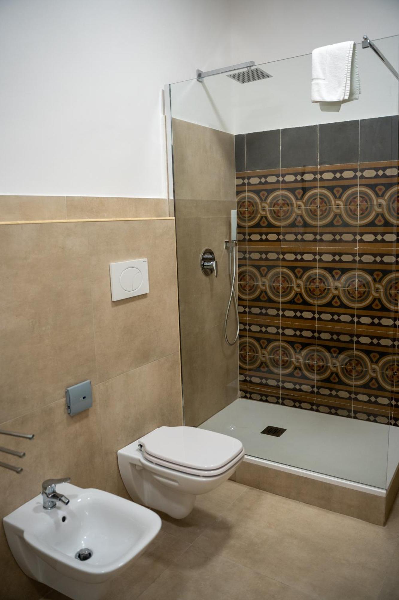 Principe Amedeo 93 Bed and Breakfast Bari Buitenkant foto