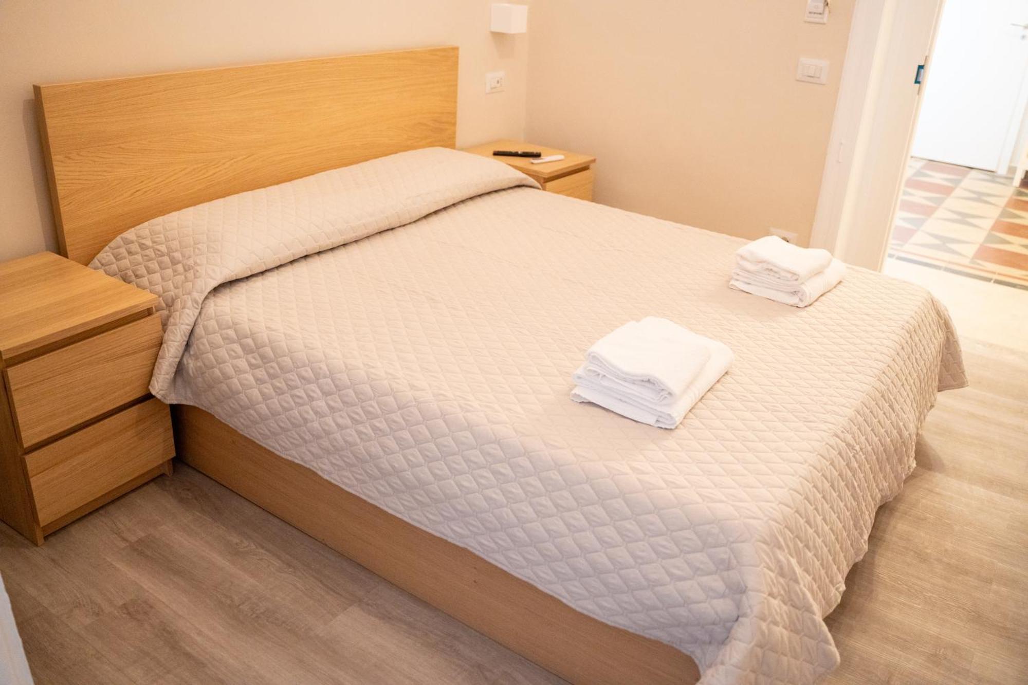 Principe Amedeo 93 Bed and Breakfast Bari Buitenkant foto